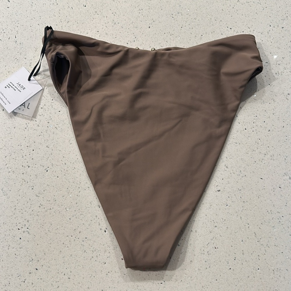 Jade Swim Nude Color Bikini Size Medium - Picture 13 of 13